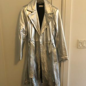 Bennet Metallic Leather Trench Coat In Silver